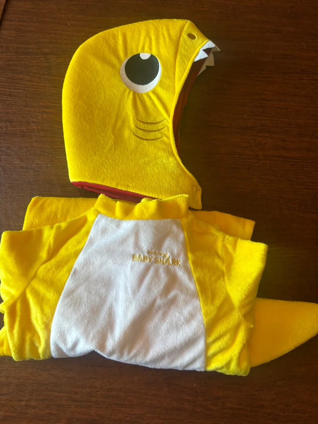 Nickelodeon Baby Shark Costume - Size 3-4T image indicator(5)