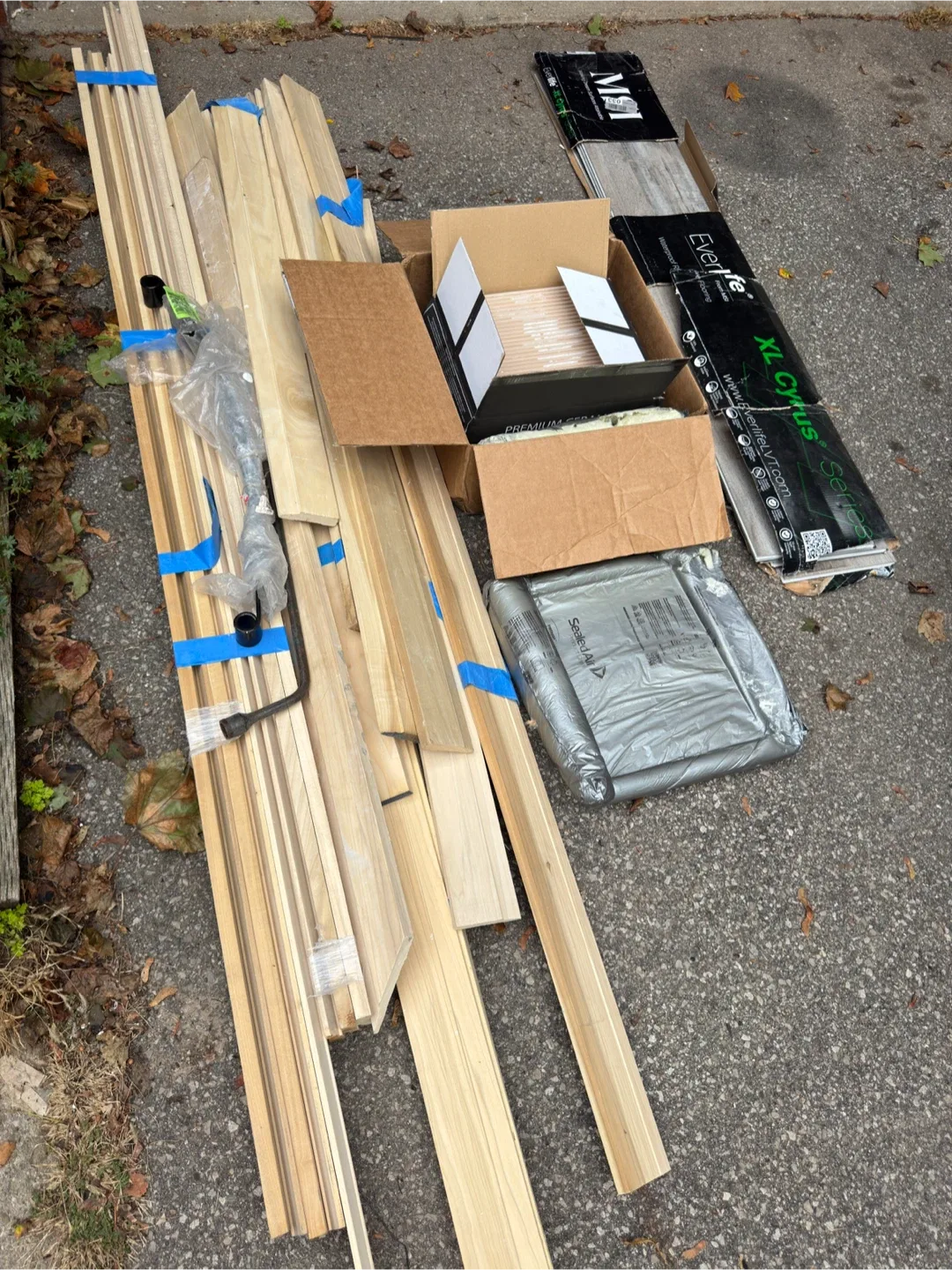 Leftover Reno supply, bricks and skirting line thumbnail