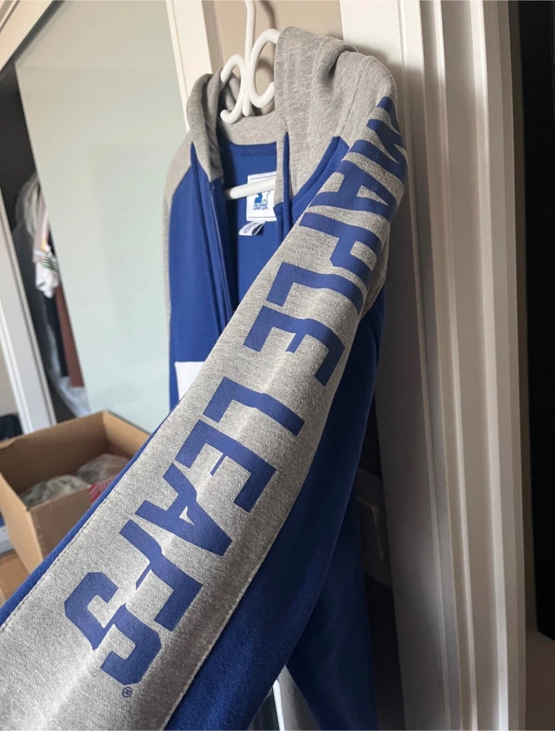 Starter Toronto Maple Leafs zipper Hoodie - Size M - photo 4