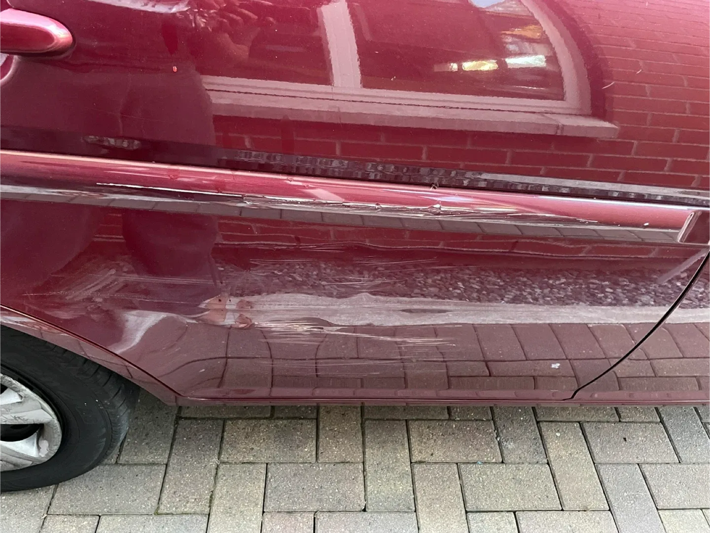 Hyundai Accent - Red - Used Condition image indicator(4)