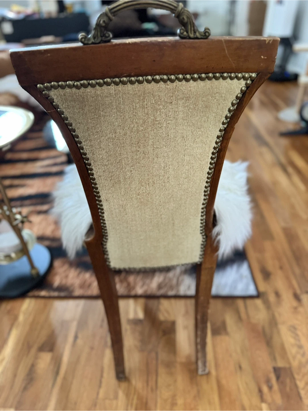 Vintage Accent parlor Chair - photo 5