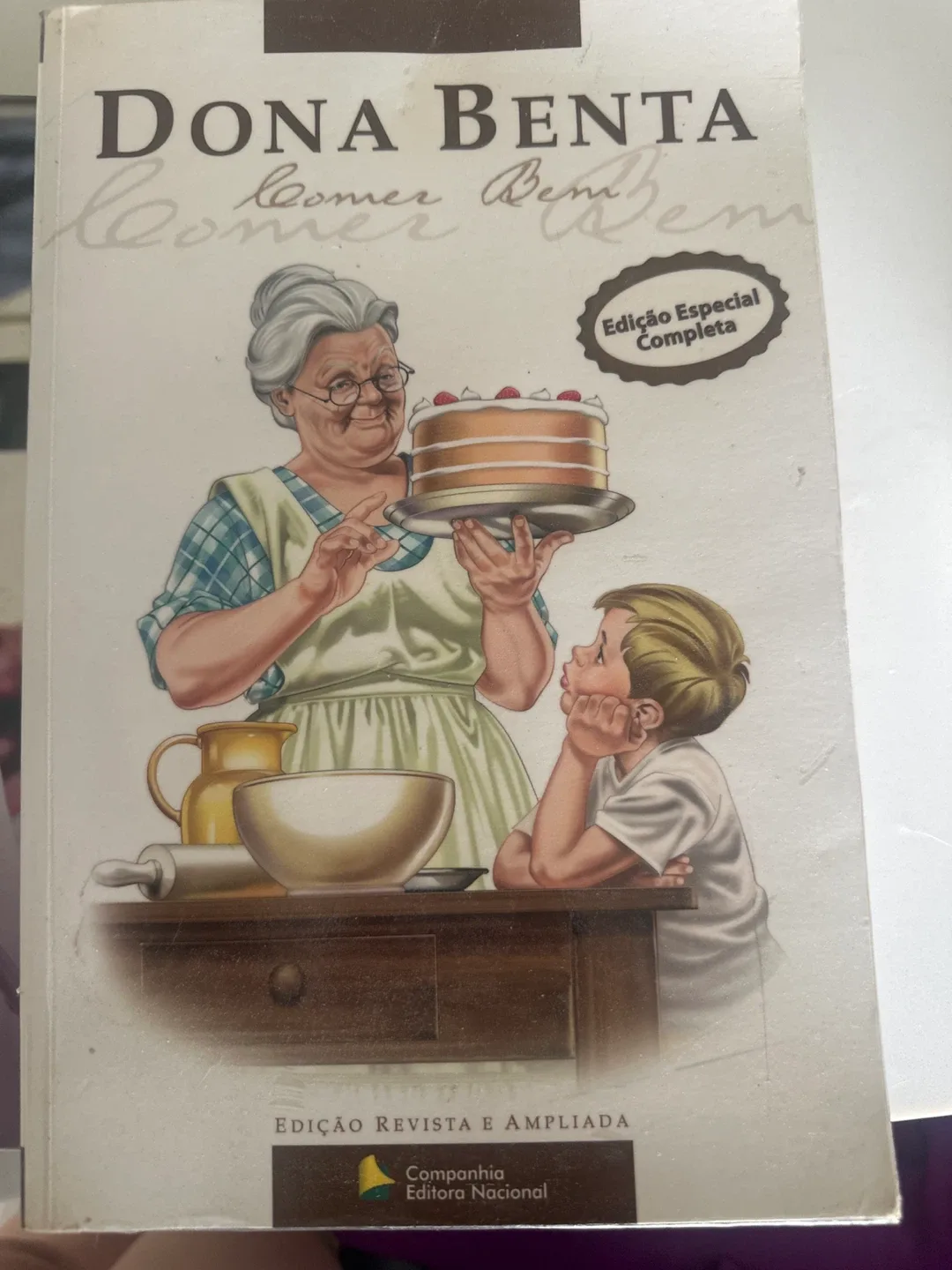 Cookbooks in Portuguese: Dona Benta & Na Cozinha com Carolina thumbnail