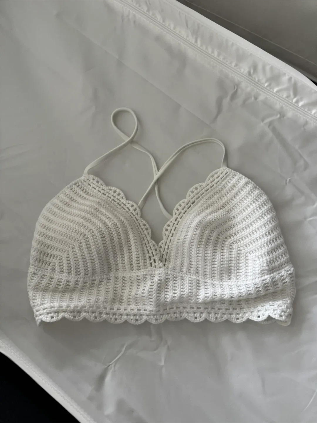 Hollister White Crochet Bikini Top - M thumbnail