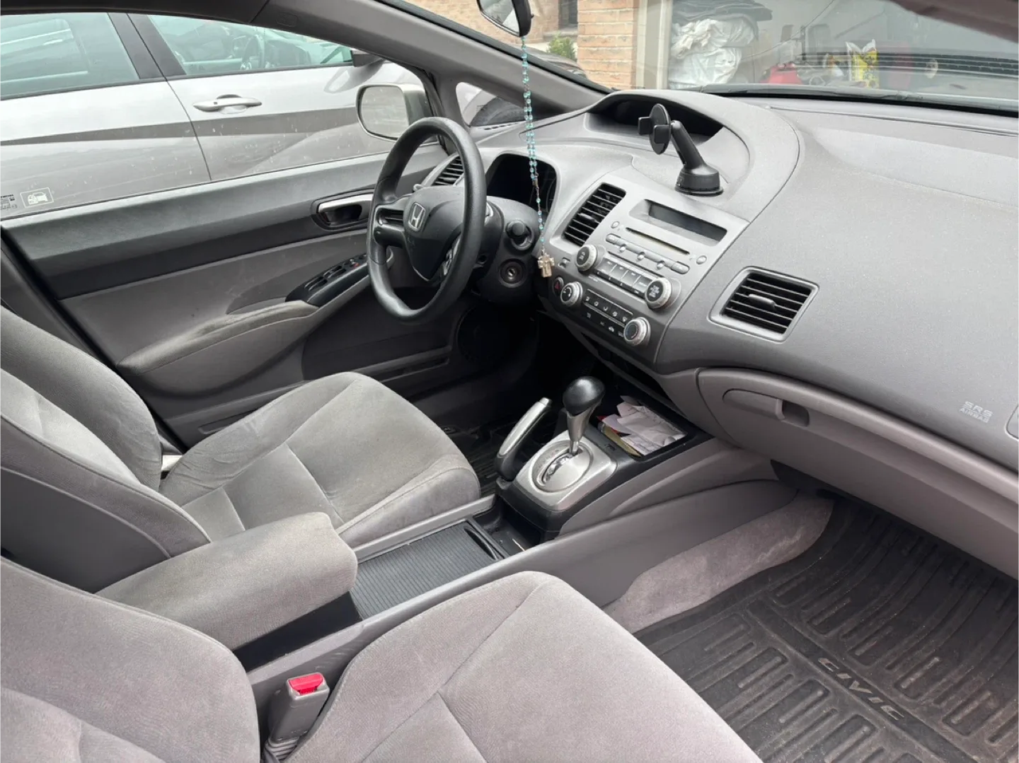 Honda Civic Sedan - Great Condition! With Winter tires on Rim! image indicator(7)