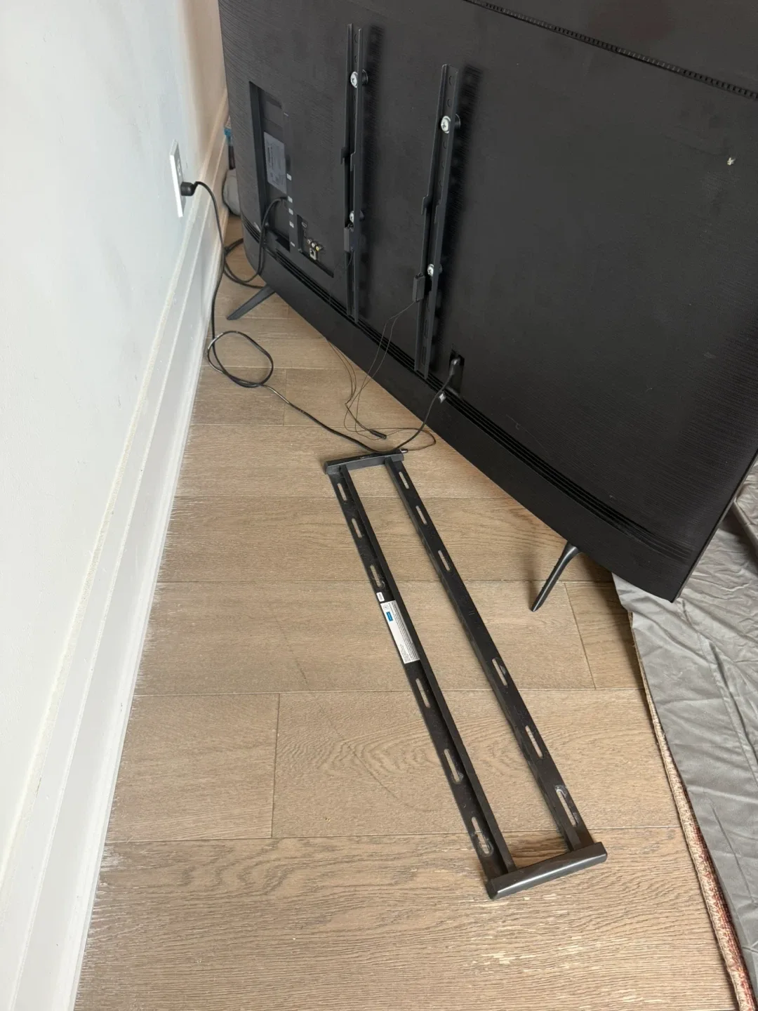 Samsung 55" 4K UHD Smart TV image indicator(4)