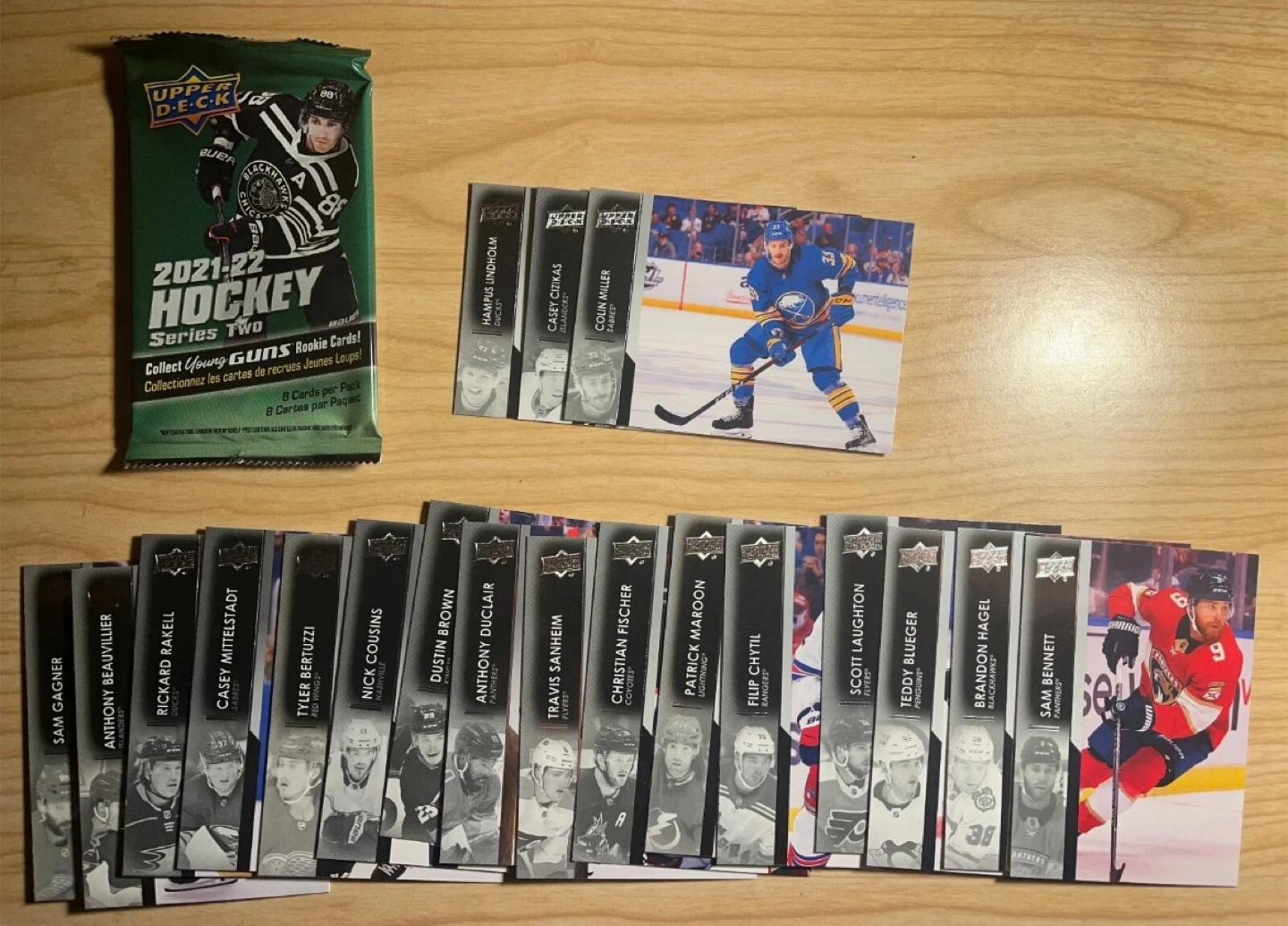 2021-22 Upper Deck Series 1 Hockey Maga Box FACTORY SEALED +++ - photo 3