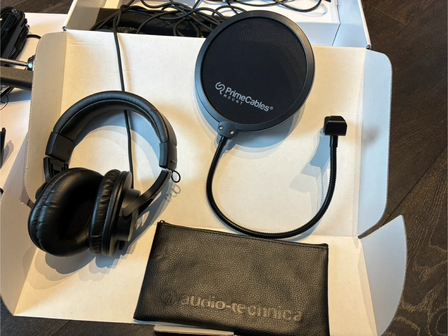 Audio-Technica AT2005USBPK Streaming/Podcasting Pack image indicator(3)