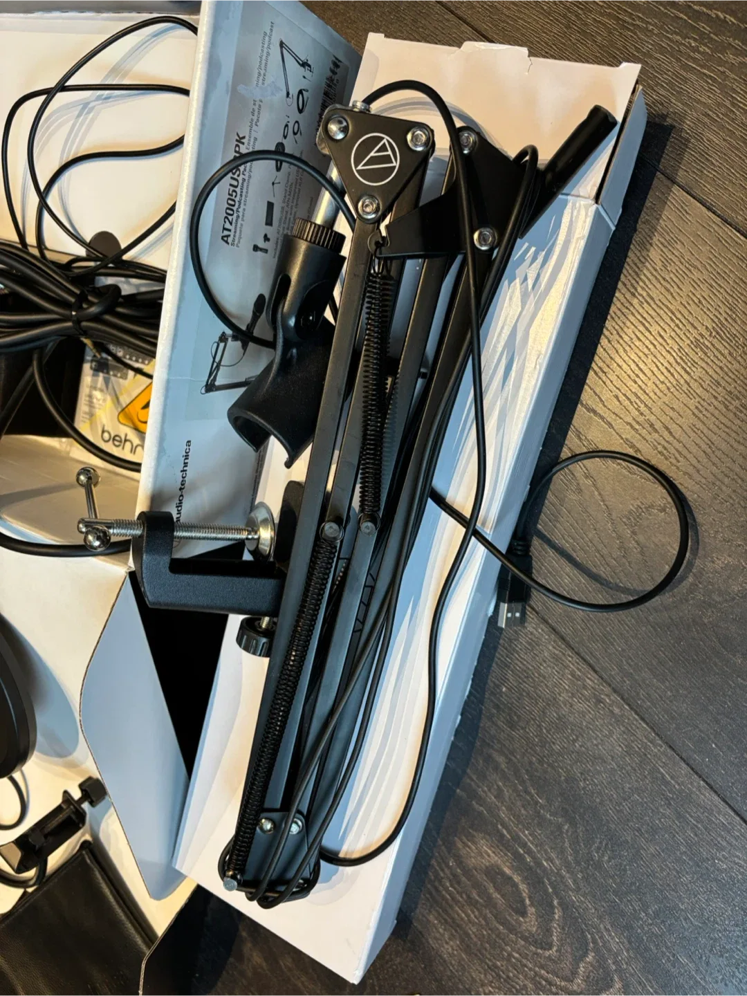 Audio-Technica AT2005USBPK Streaming/Podcasting Pack image indicator(5)