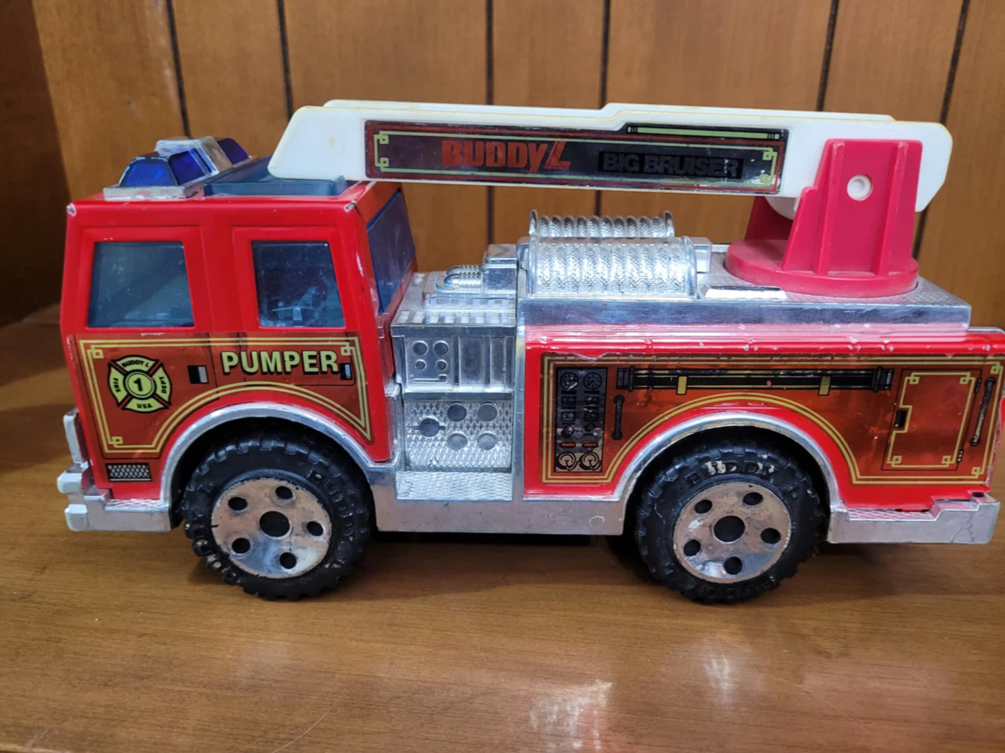 Buddy L Big Bruiser Pumper Firetruck
