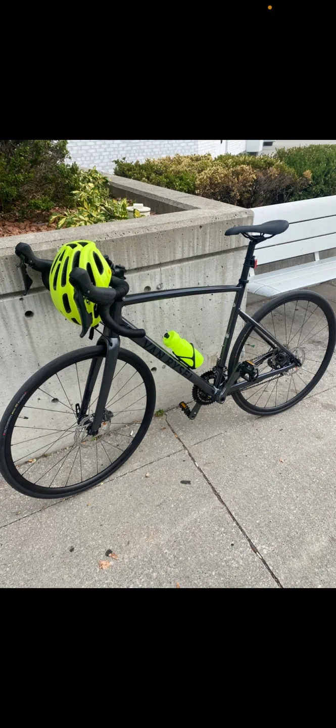 Van Rysel Road Bike with Carbon Fork image indicator(2)