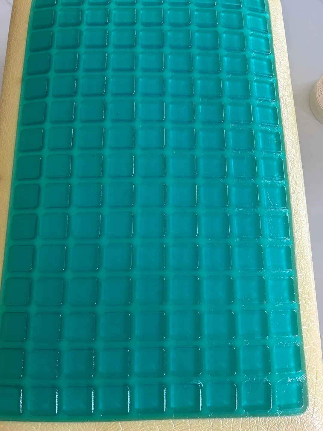 Technogel Deluxe Cooling Gel Pillow Deluxe thumbnail