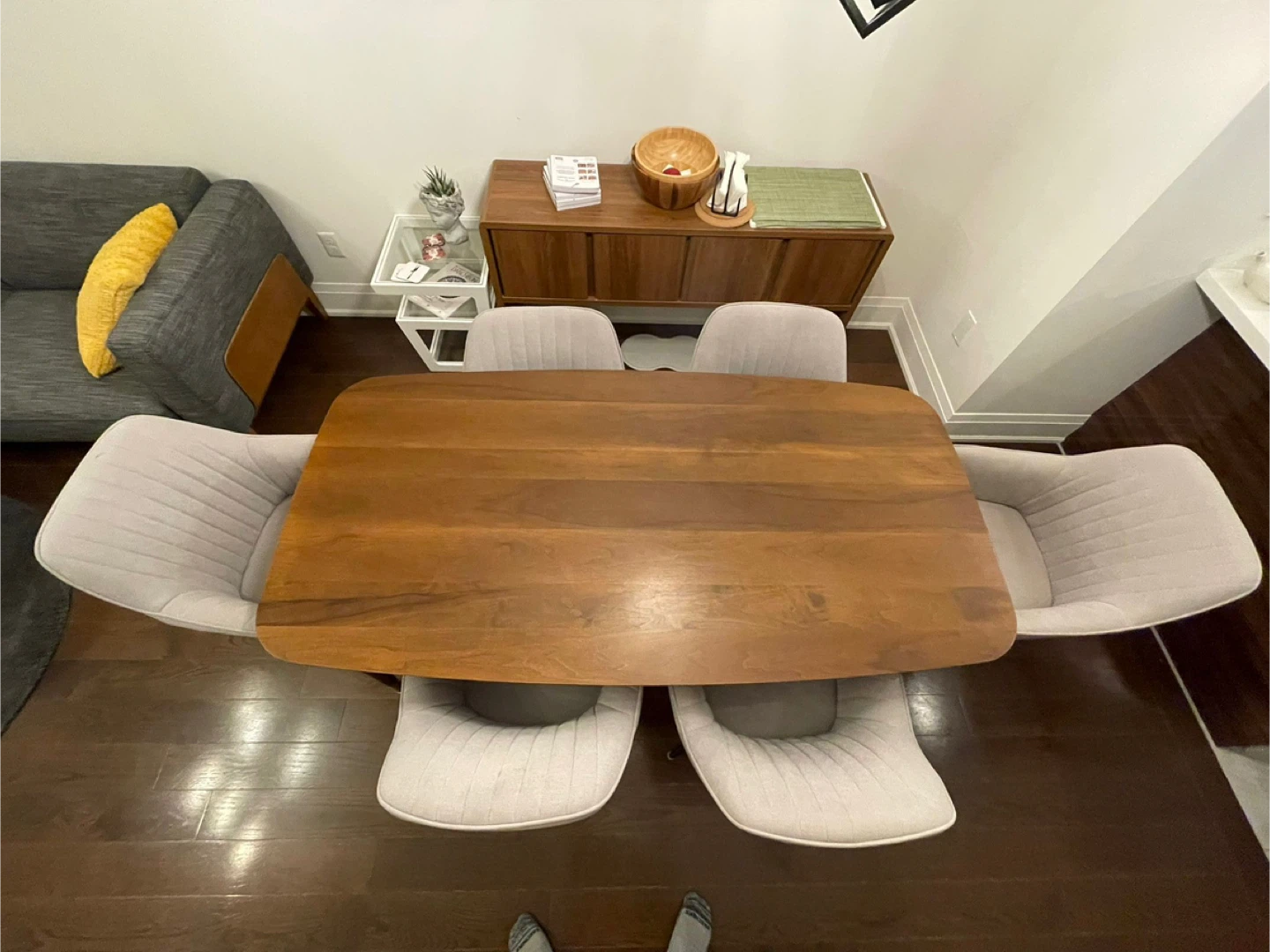 *MOVE OUT SALE* Structube Dining Table + 6 Chairs Included - photo 3