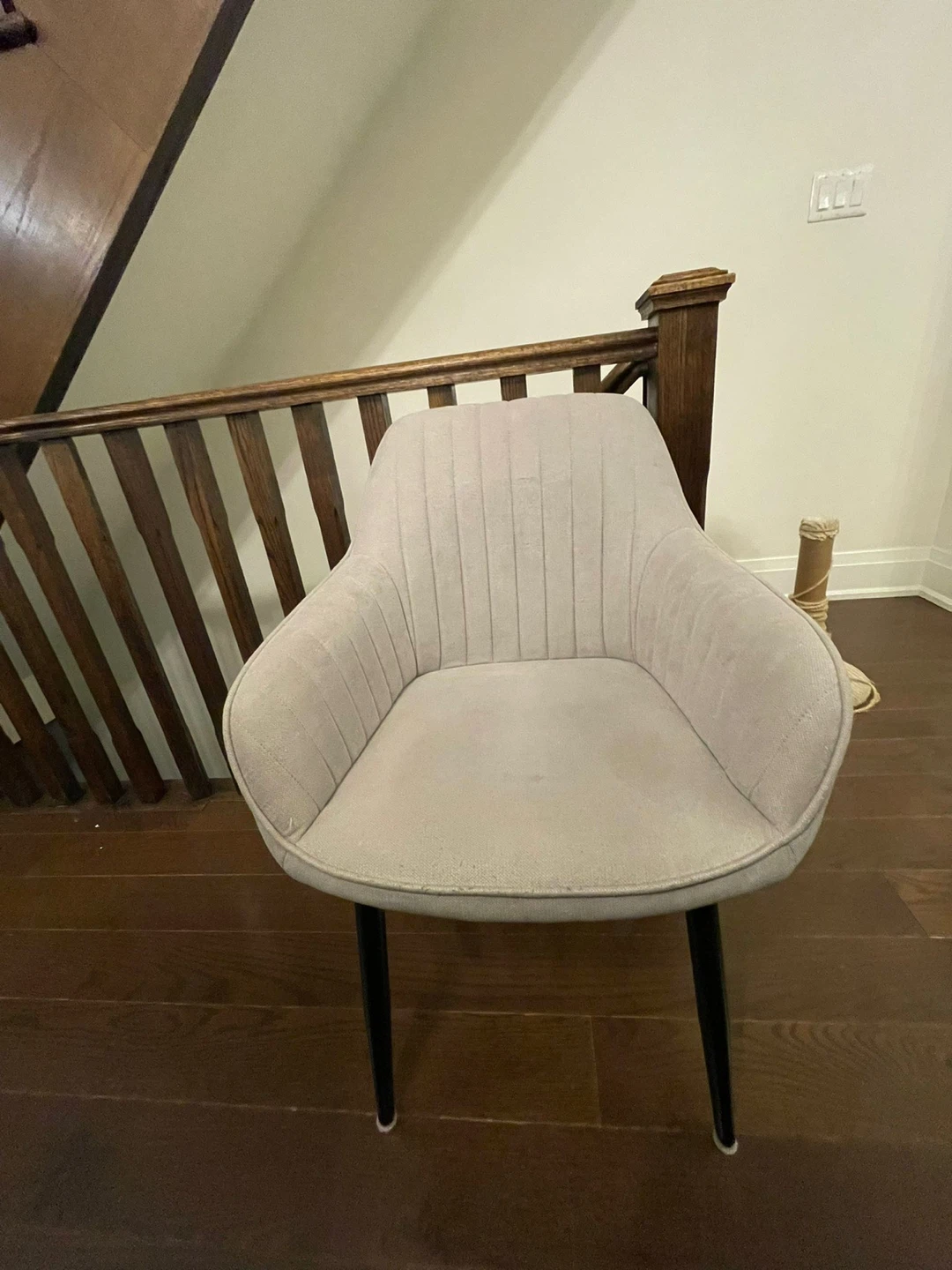 *MOVE OUT SALE* Structube Dining Table + 6 Chairs Included - photo 2