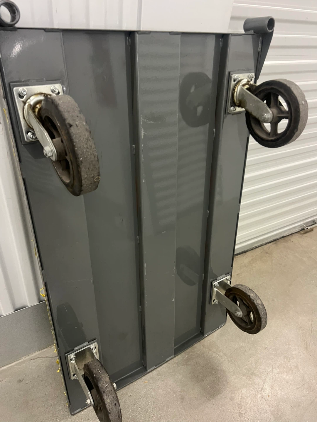 Used Gray Platform Cart - photo 4