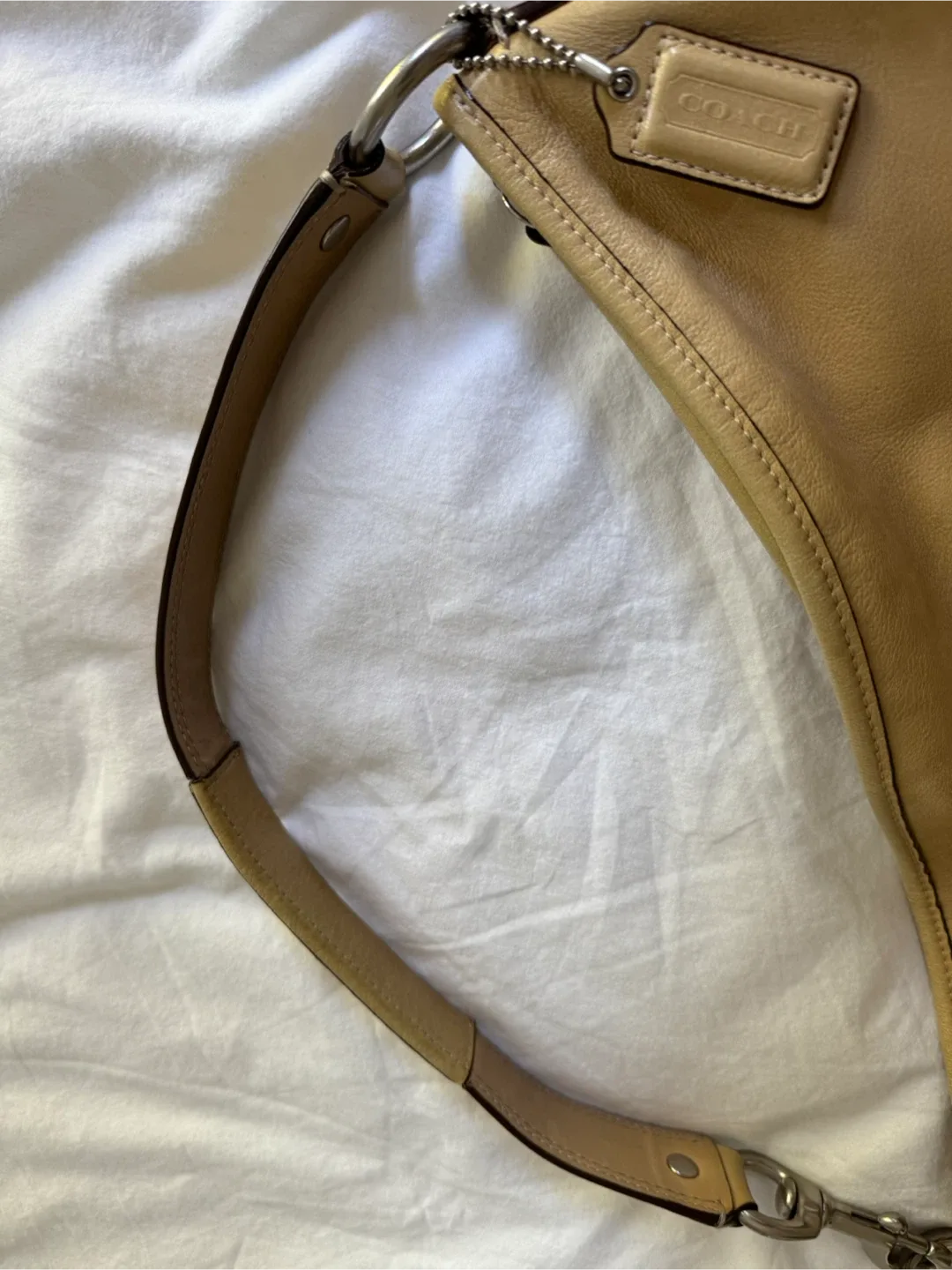Coach Leather Bag image indicator(4)