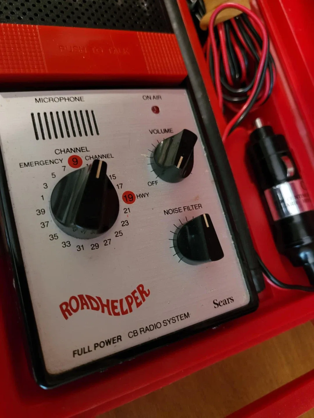Vintage Sears RoadHelper Emergency CB Radio System image indicator(4)