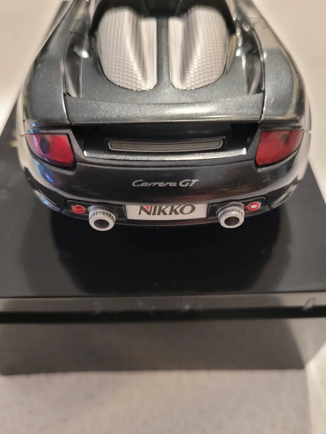 Porsche Carrera GT Nikko Diecast Car image indicator(3)