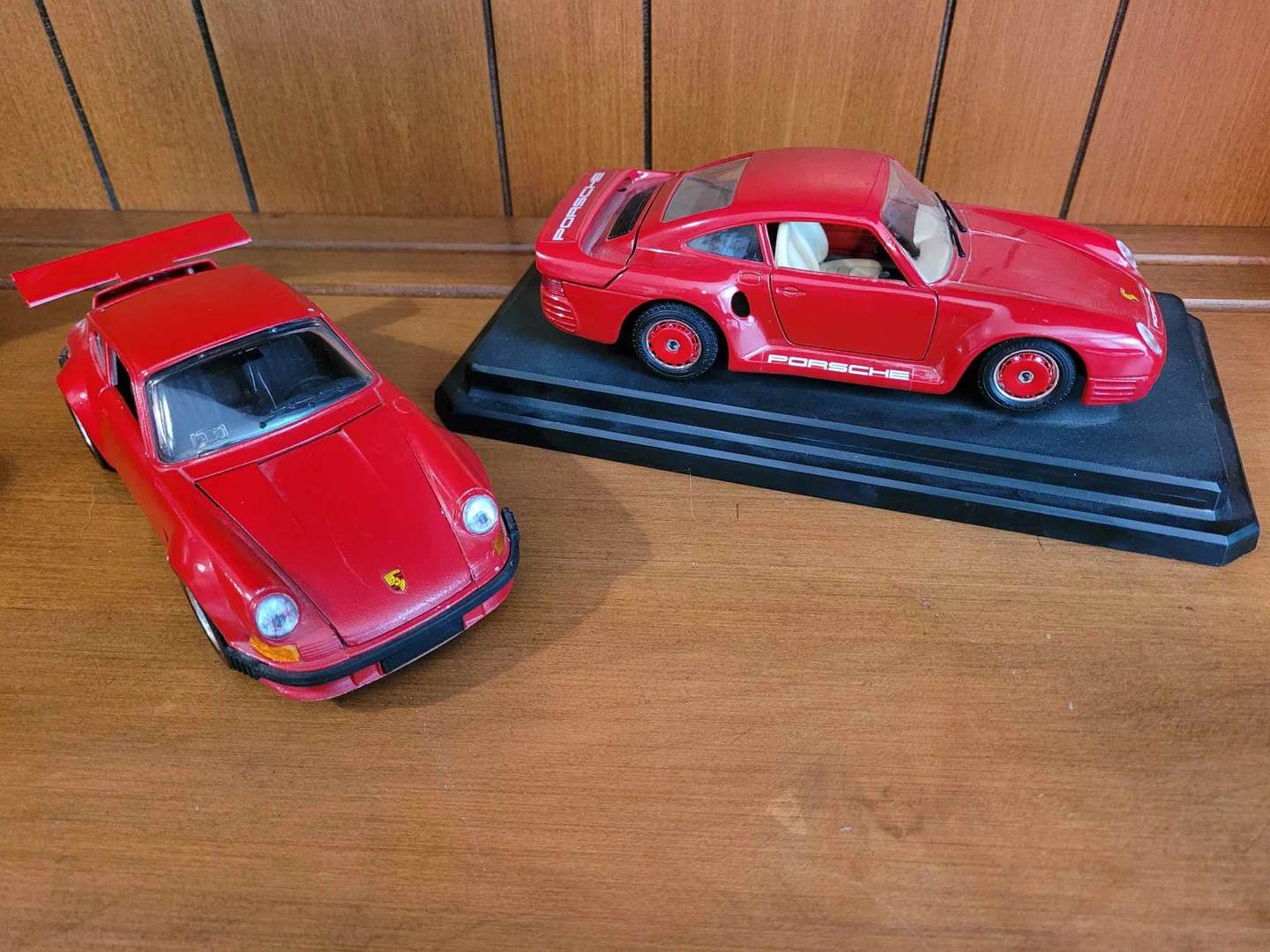Porsche Bburago Diecast Car Model - photo 3