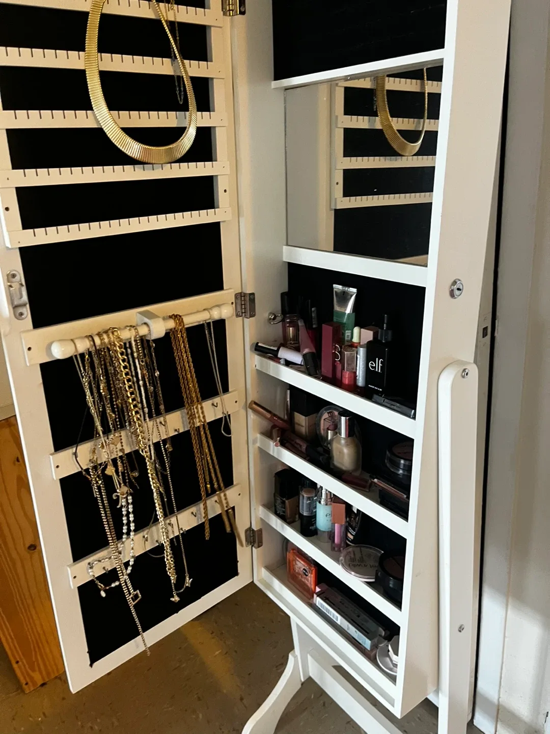 GoDecor Jewelry Armoire Cabinet - White image indicator(4)