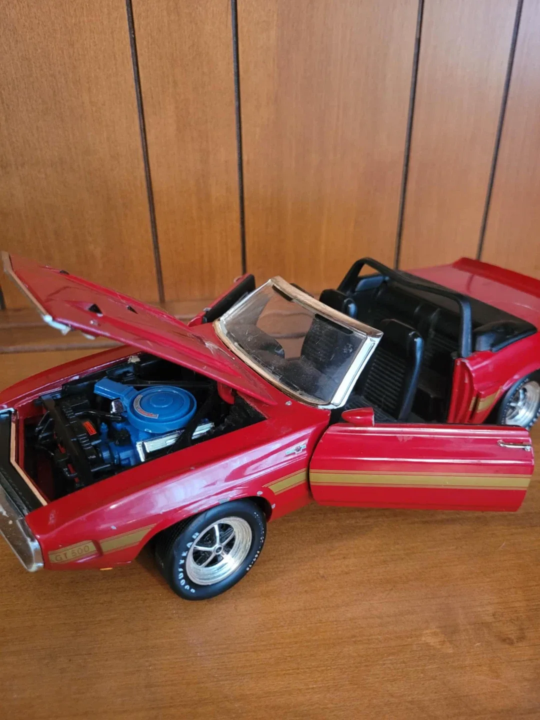 Red GT 500 Convertible Model Car thumbnail