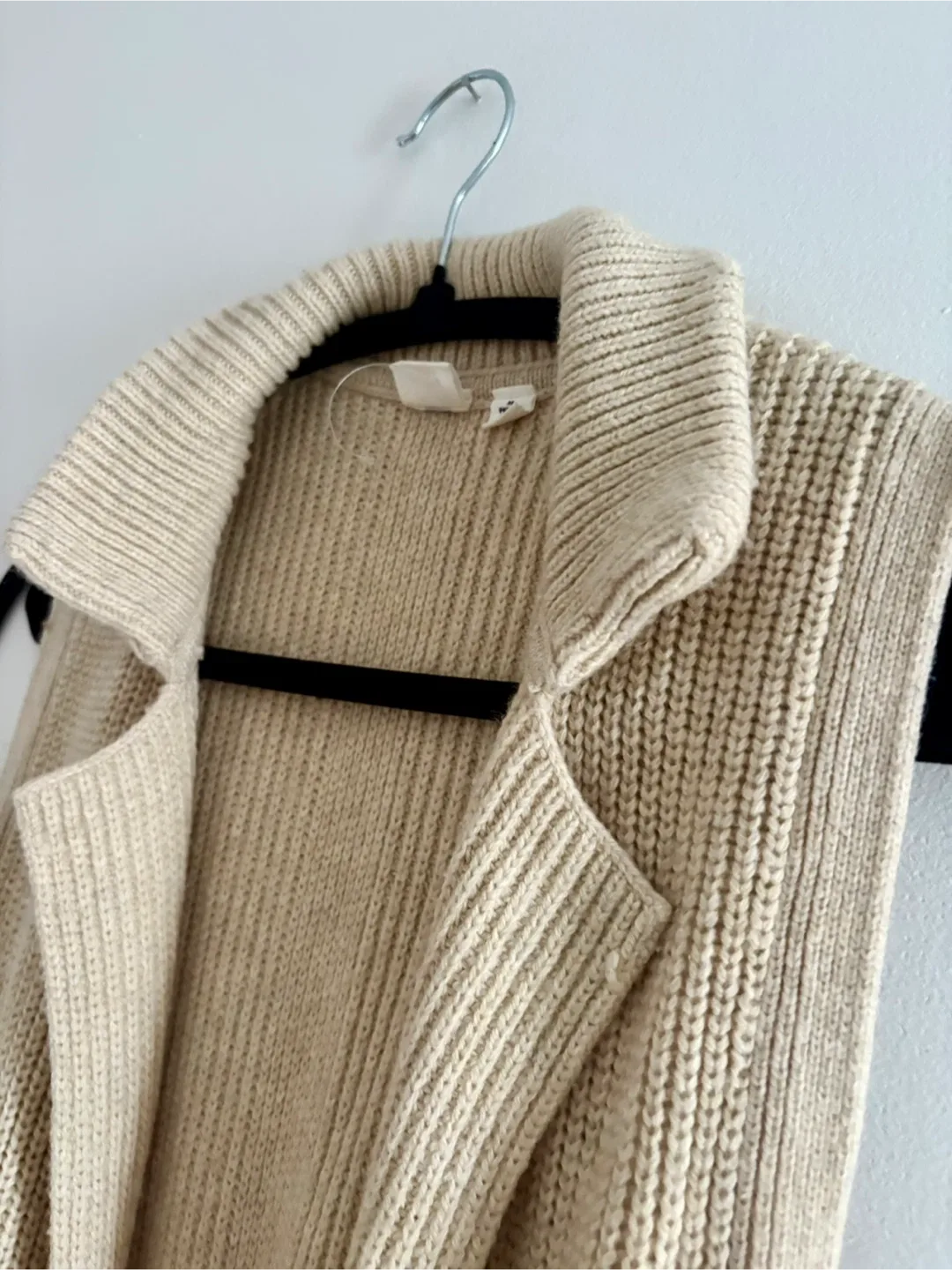 GAP Merino Wool Blend Vest ‼️final sale ‼️ image indicator(2)