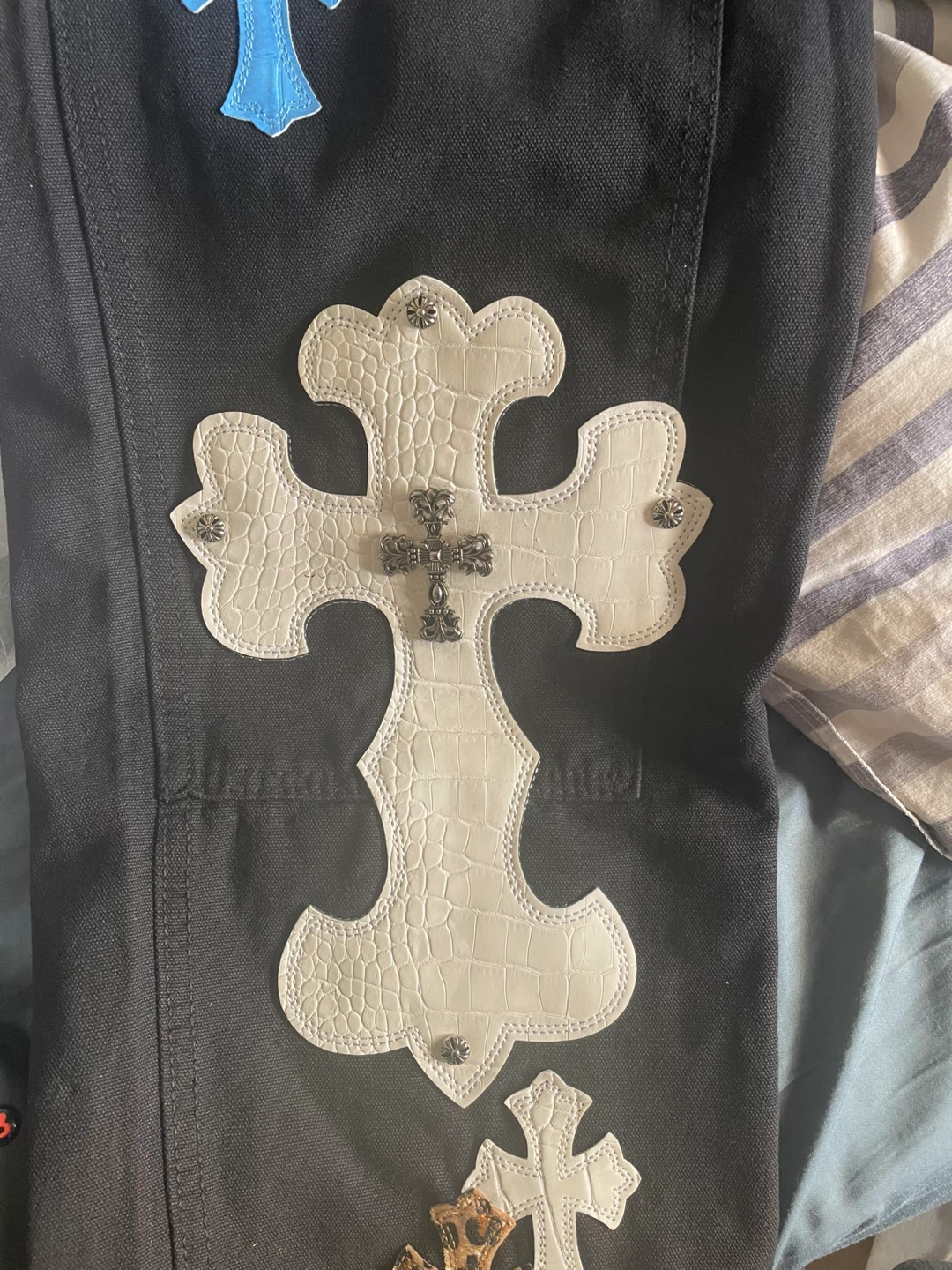 Chrome heart jeans and hoodie - photo 2