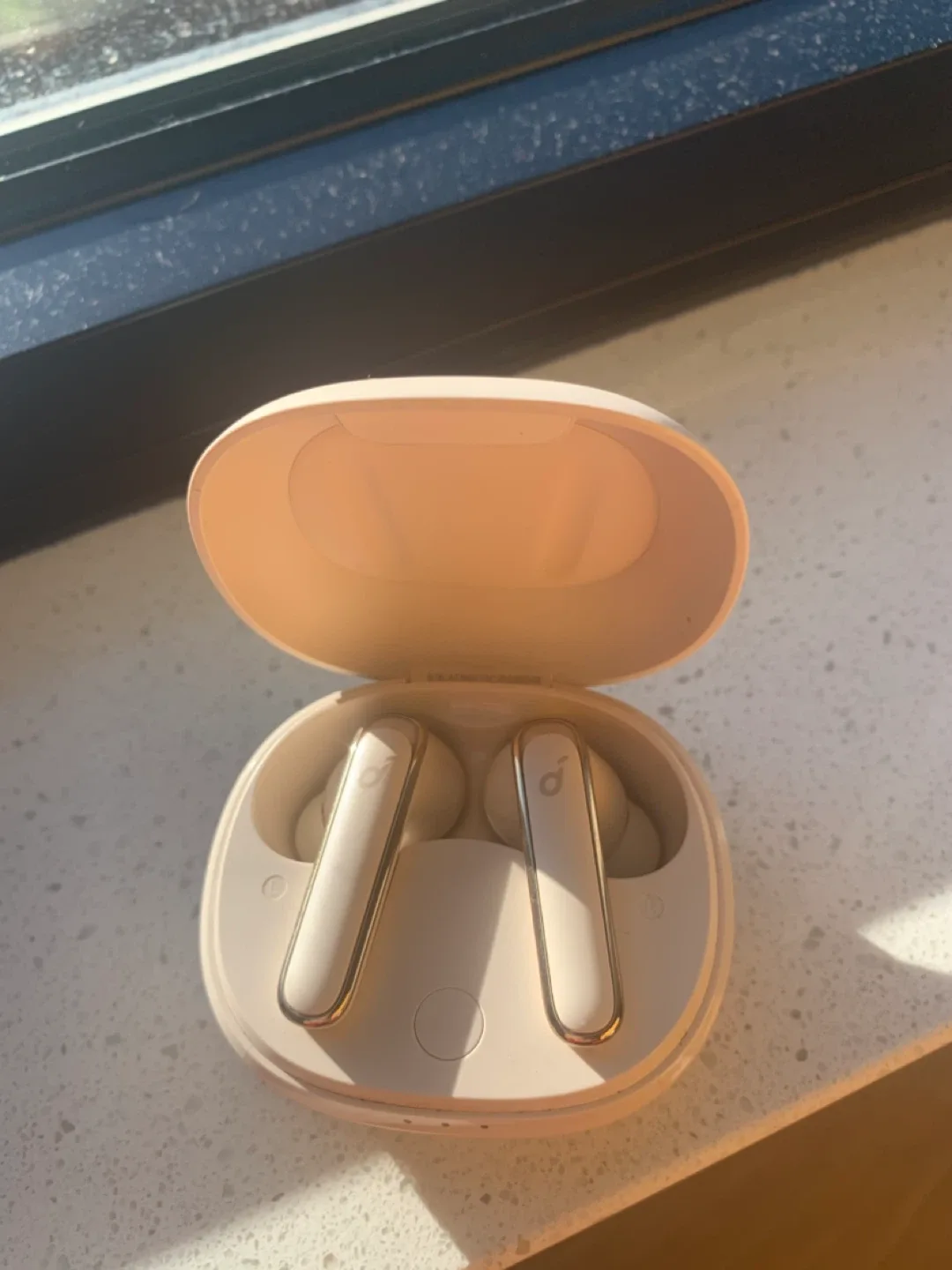 Soundcore Life P3i Wireless Earbuds image indicator(2)