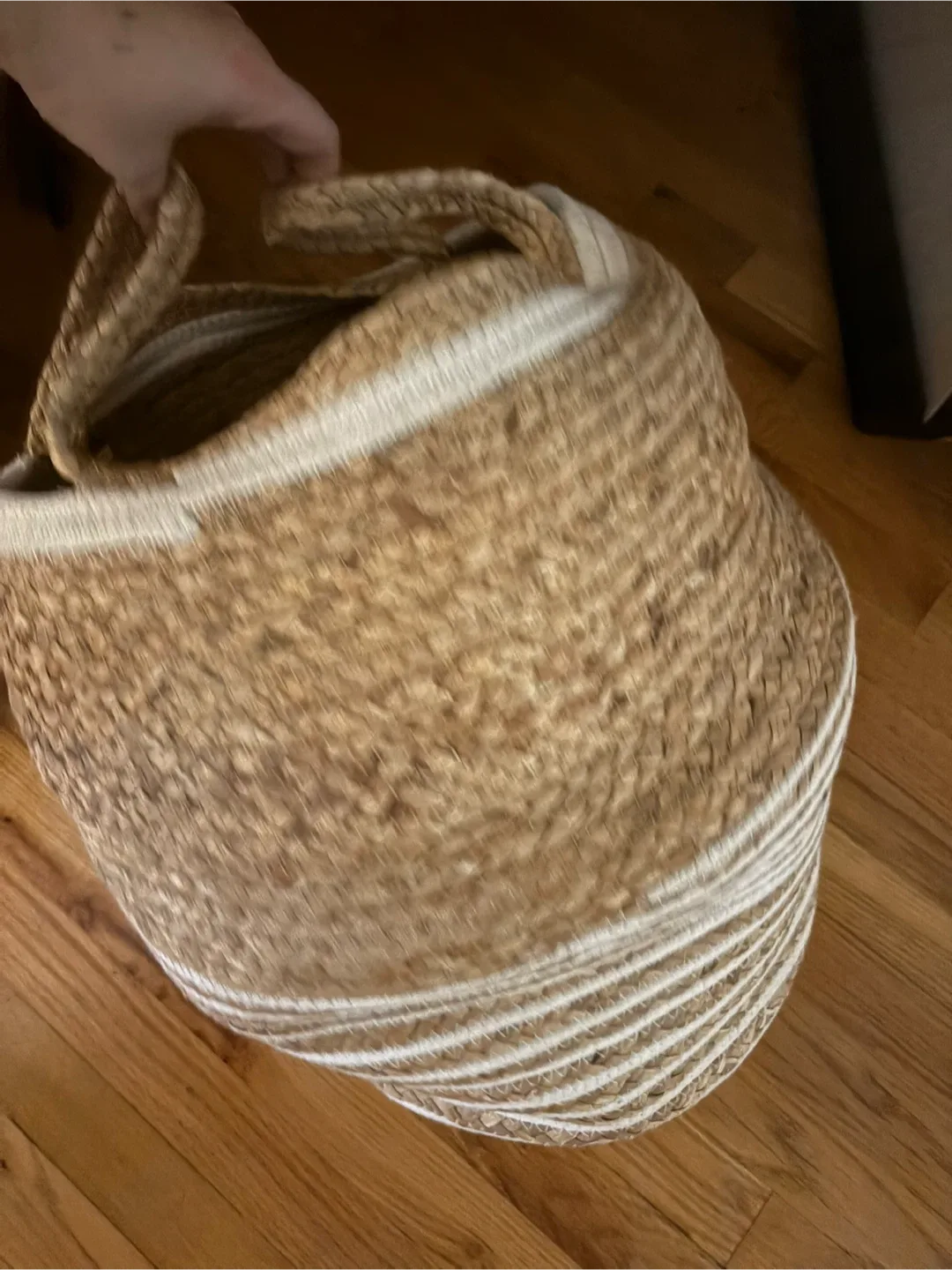 Woven Basket with Handles image indicator(2)