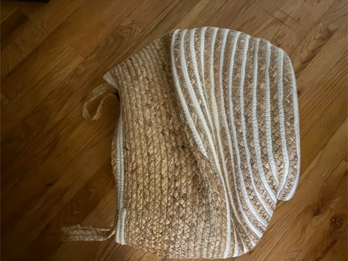 Woven Basket with Handles image indicator(4)