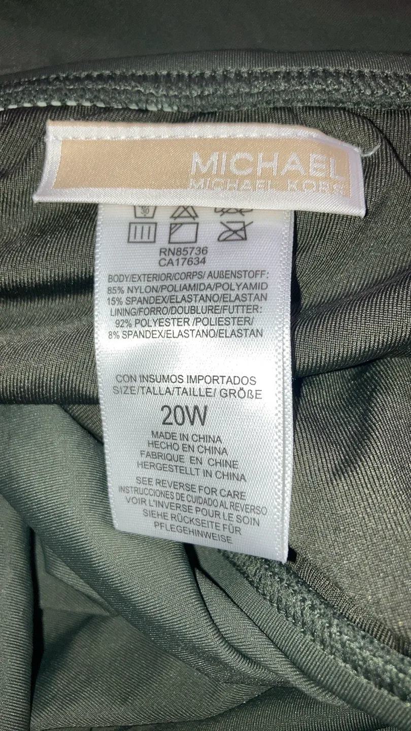 Michael Kors Olive Green Top - Size 20W image indicator(3)