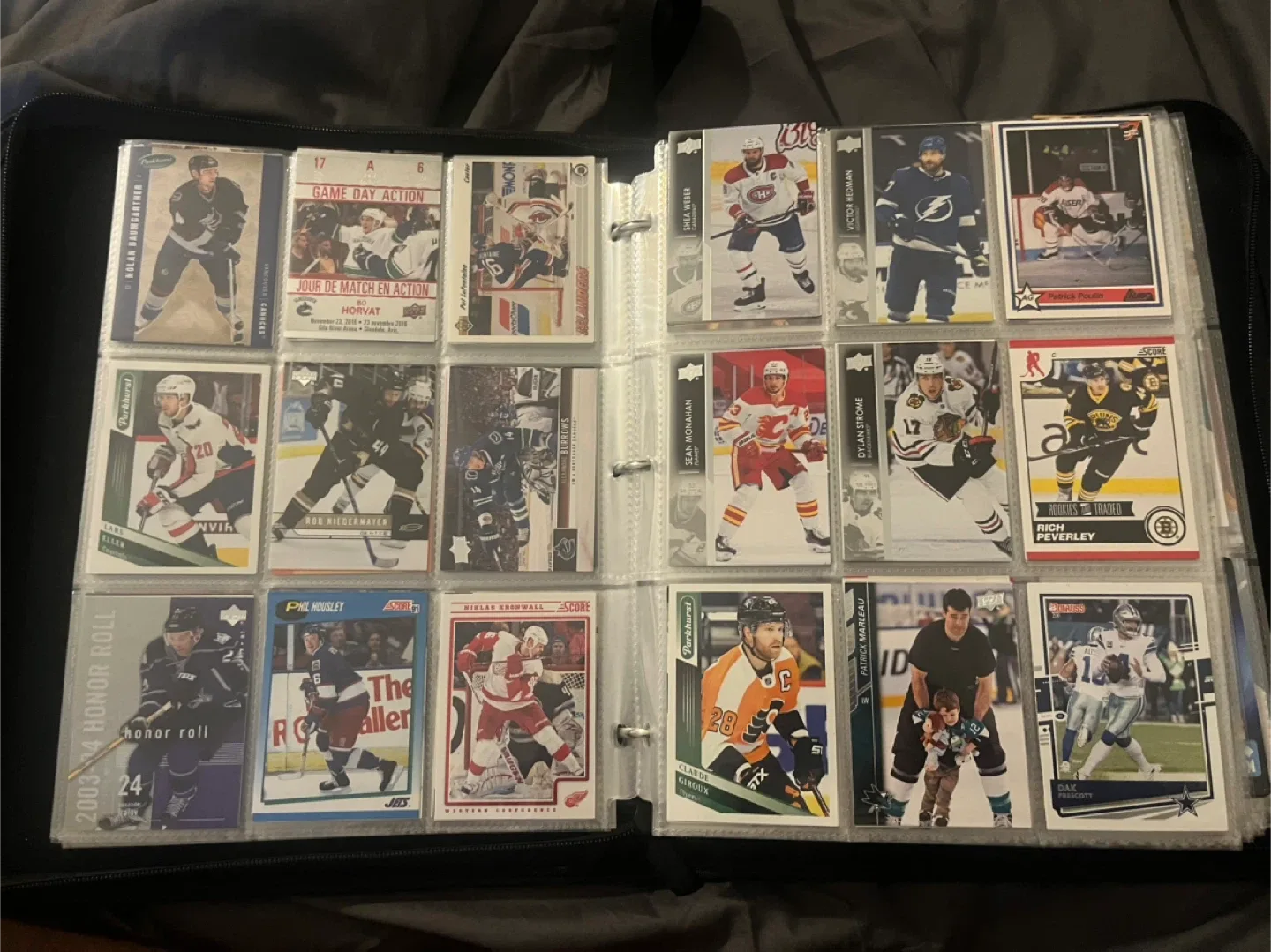 Trading Cards Collection image indicator(4)