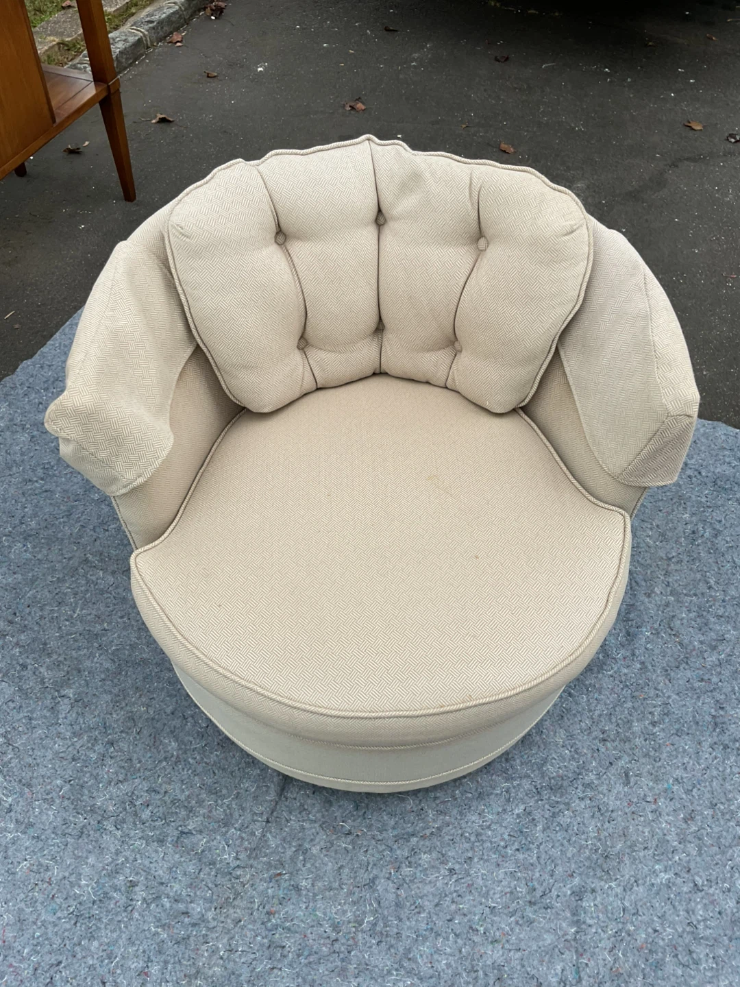 Swivel Barrel Chair - Beige