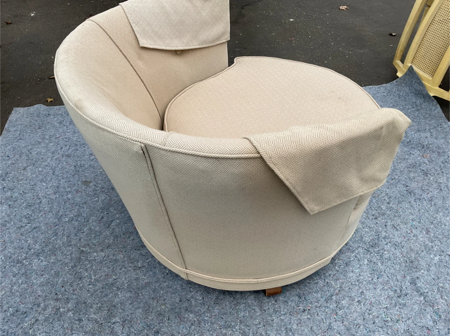 Swivel Barrel Chair - Beige - photo 3