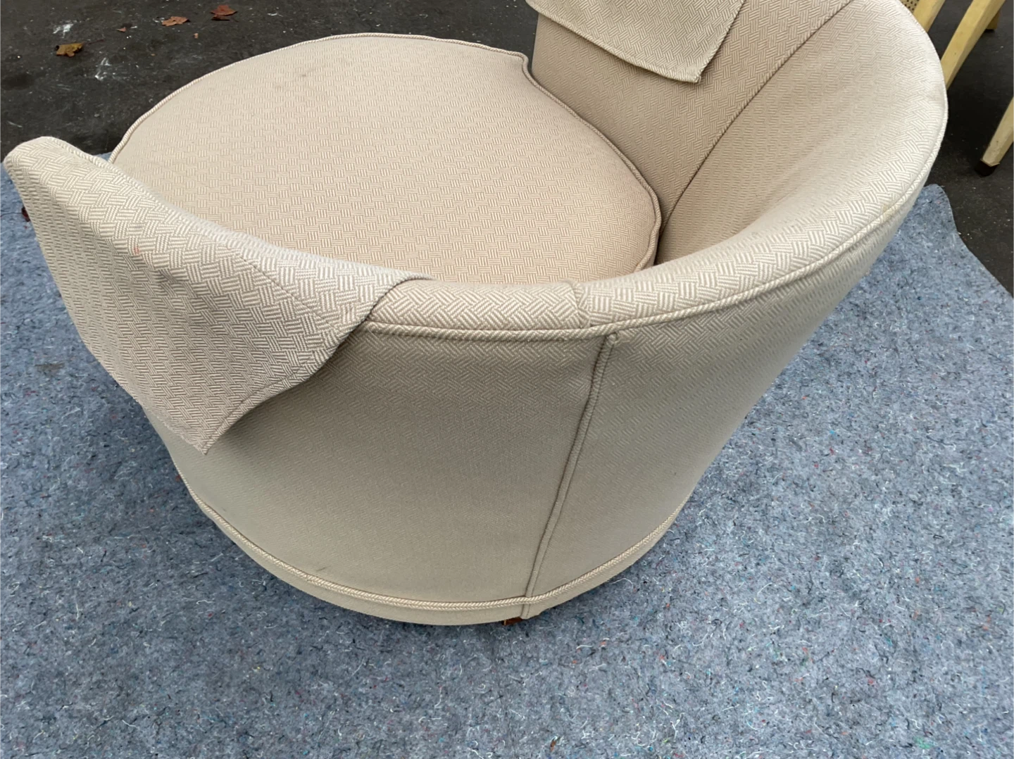 Swivel Barrel Chair - Beige - photo 4