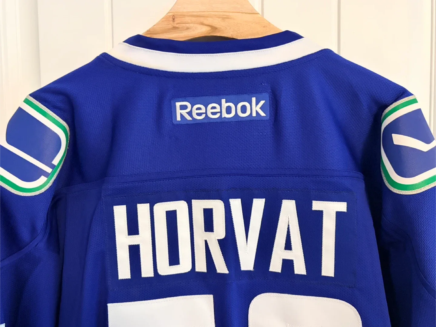 Authentic Reebok Vancouver Canucks Bo Horvat Jersey Size XXL 2XL image indicator(3)