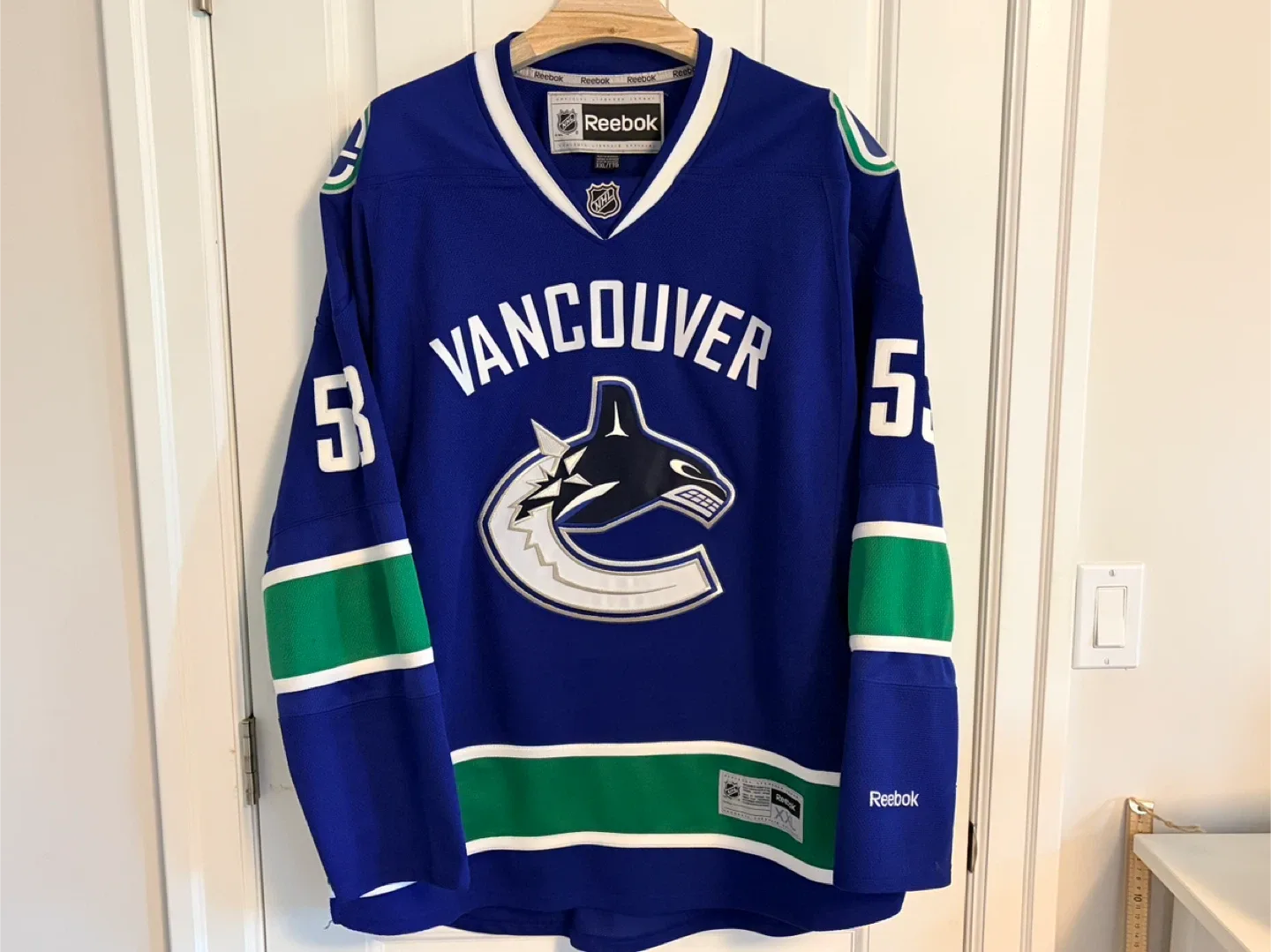 Authentic Reebok Vancouver Canucks Bo Horvat Jersey Size XXL 2XL image indicator(4)