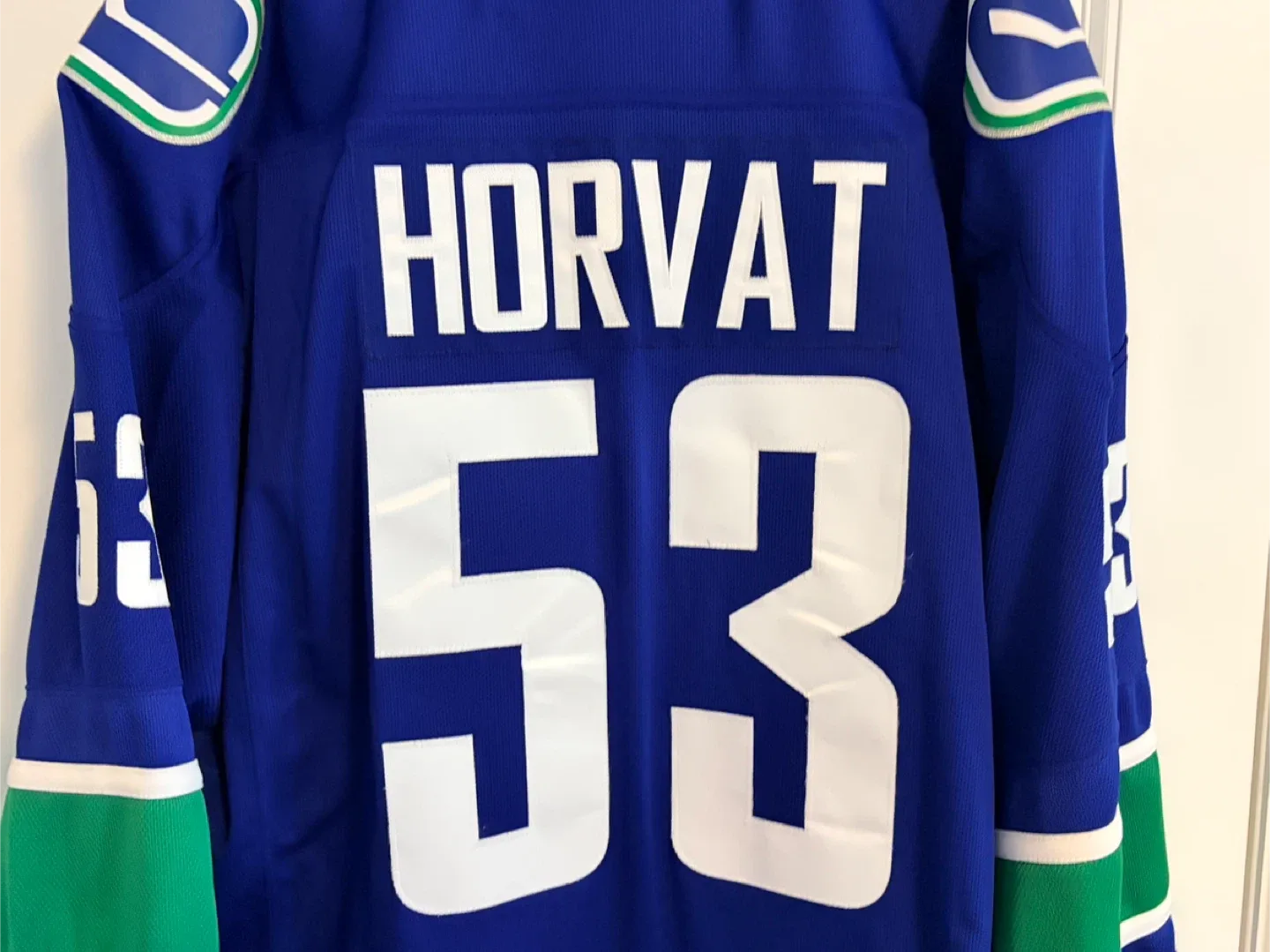 Authentic Reebok Vancouver Canucks Bo Horvat Jersey Size XXL 2XL image indicator(2)