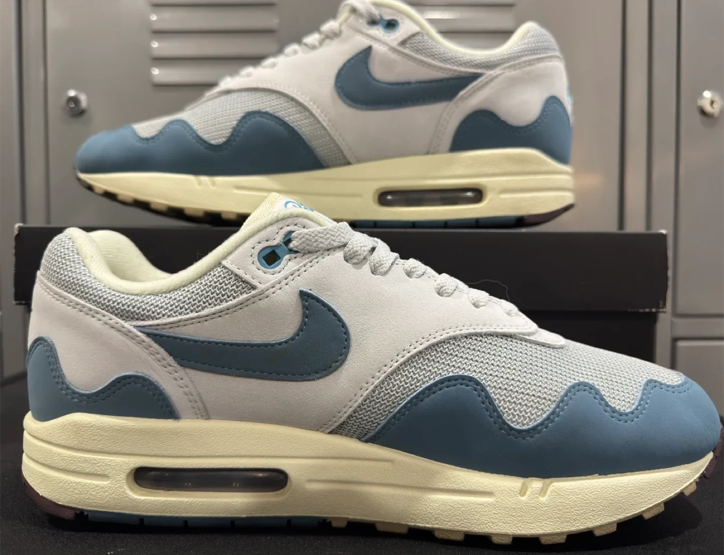 Nike Air Max 1 x Patta Waves Noise Aqua - Men’s Size 9.5 image indicator(2)