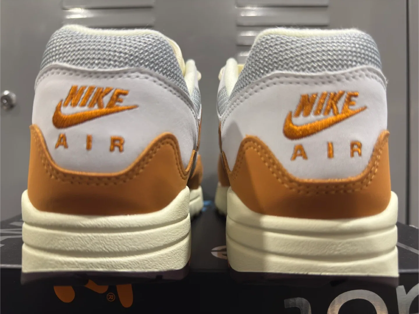 Nike Air Max 1 x Patta Waves Monarch - Men’s Size 9.5 image indicator(5)