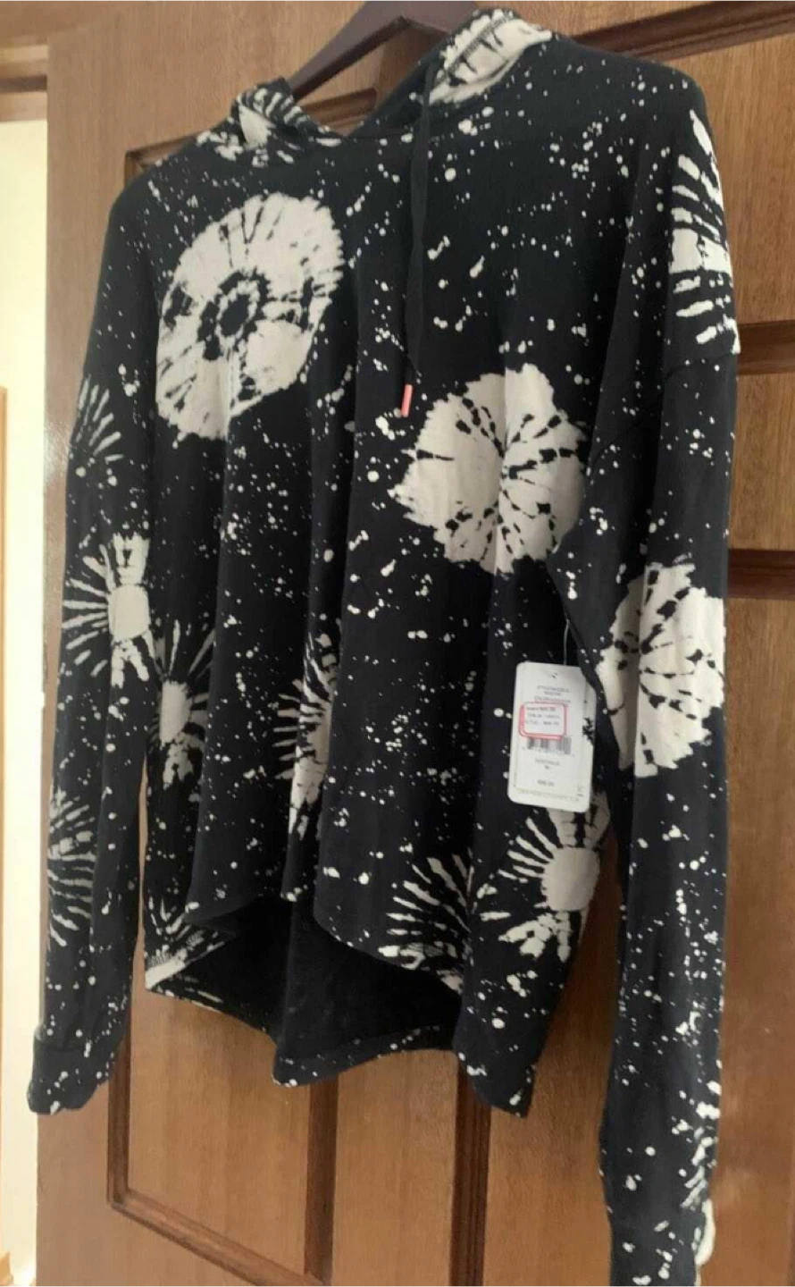 J. pP Salvage Black & White star burst Hoodie - Size M