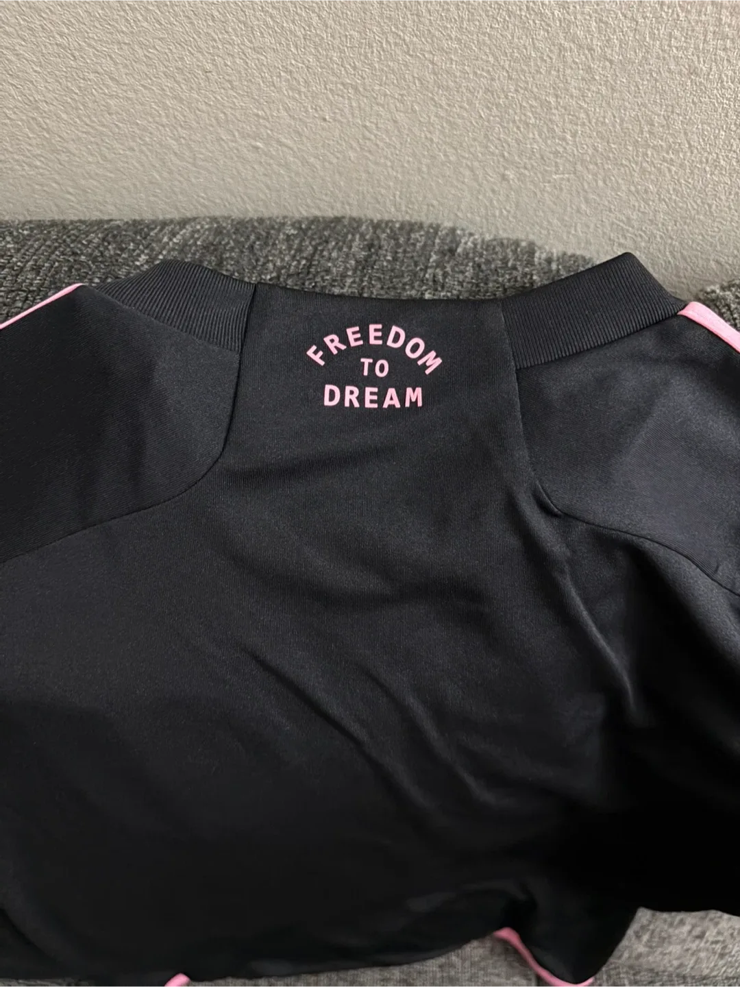 Adidas Miami CF 2023 Jersey - Size M image indicator(4)