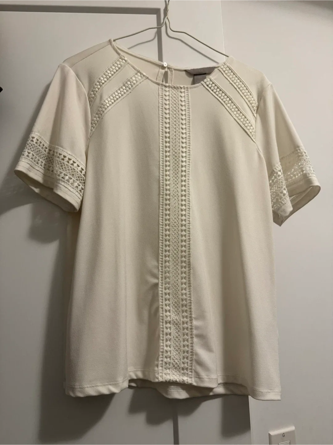 H&M Cream Blouse - Size S thumbnail