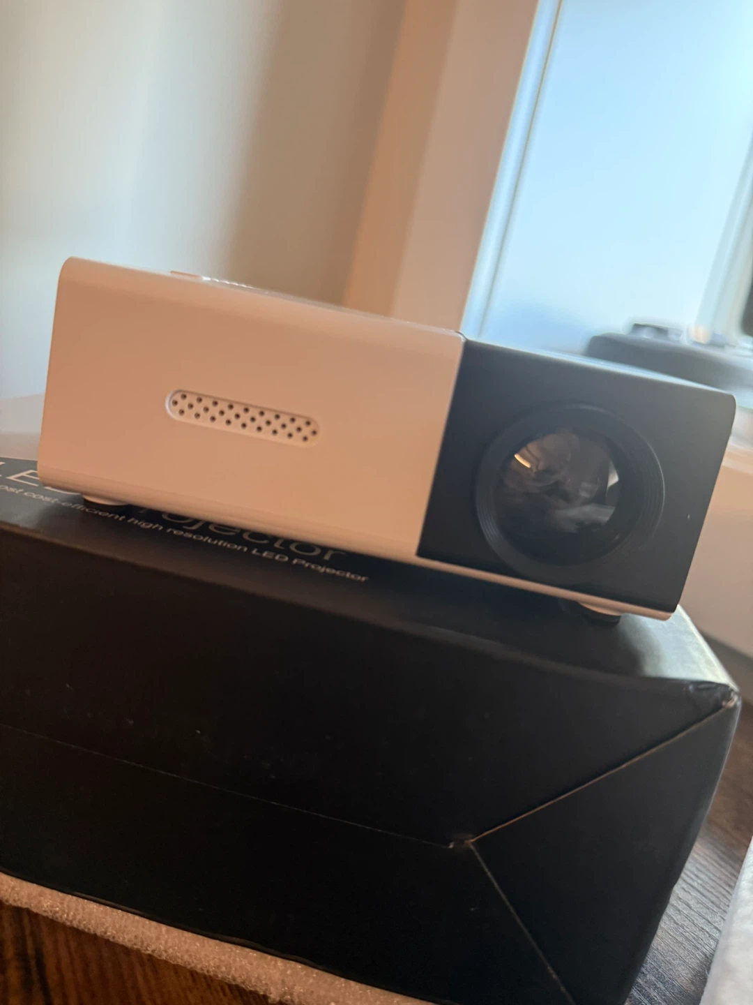 LED Projector - Cost Efficient High Resolution - photo 5