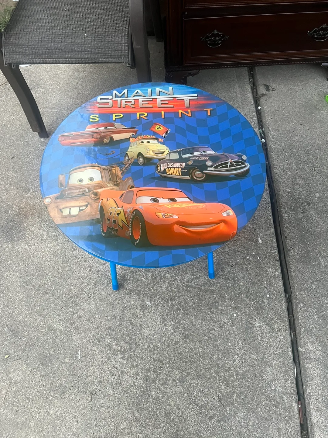 Cars 'Main Street Sprint' Kids Table image indicator(3)