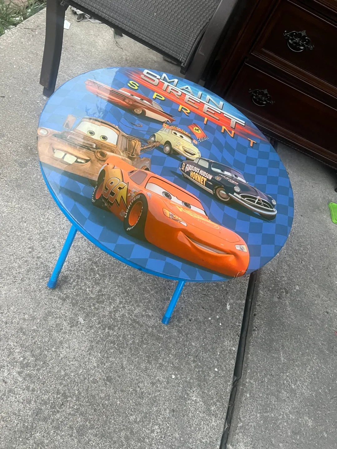 Cars 'Main Street Sprint' Kids Table image indicator(2)