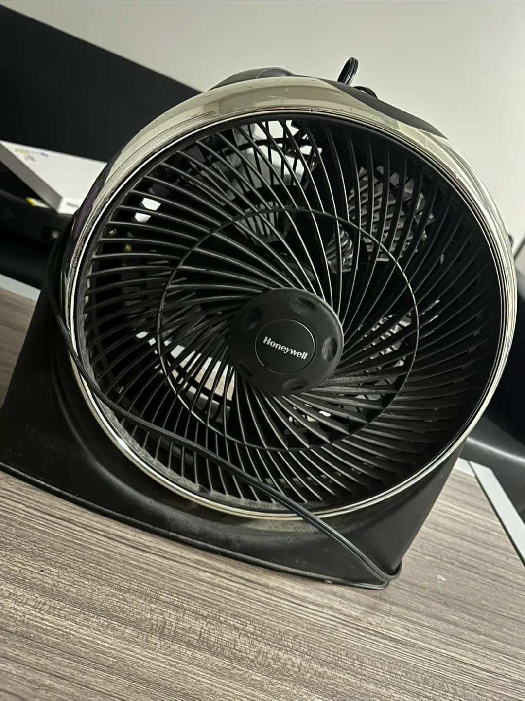 Honeywell Fan - Black image indicator(5)