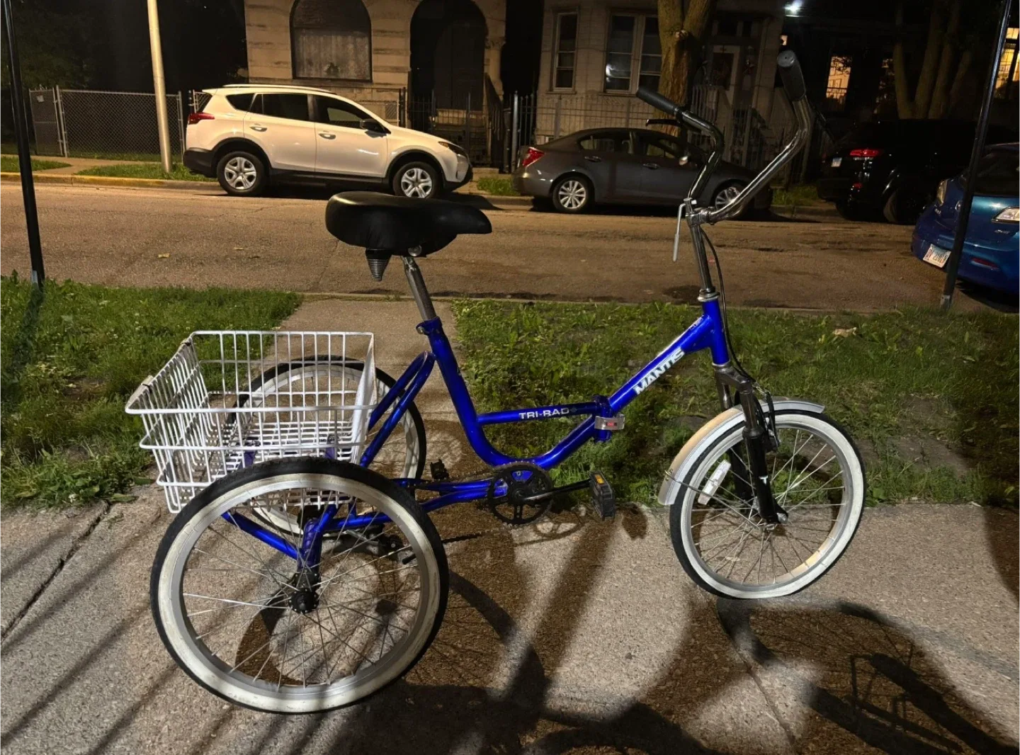 Mantis Tri-Rad Adult Tricycle - Blue image indicator(3)