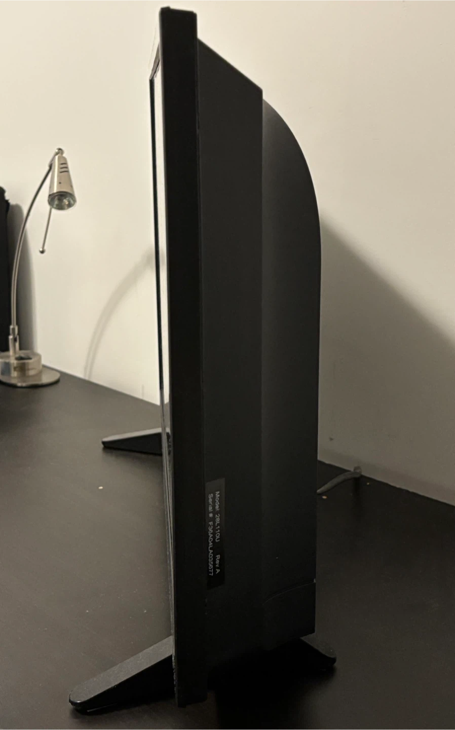 TOSHIBA LCD TV - photo 4