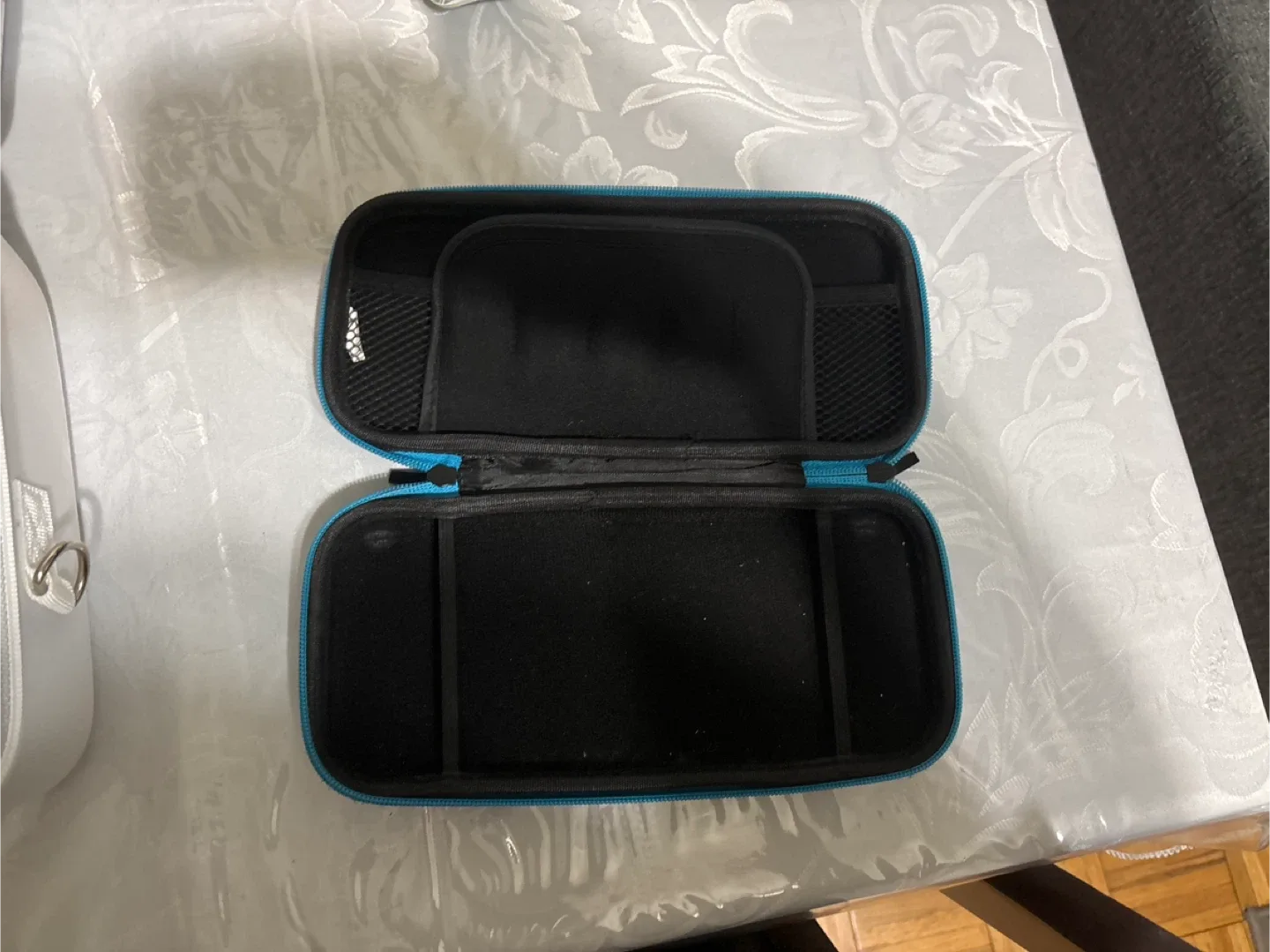 Nintendo Switch Bundle image indicator(6)