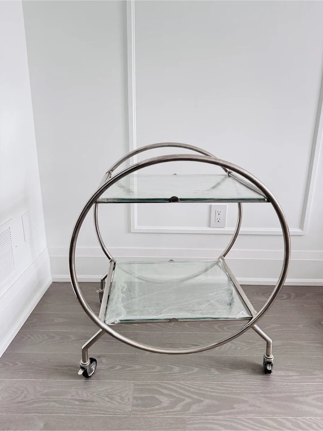 Round Bar Cart with Glass Shelves image indicator(2)